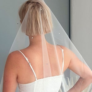 Flat simple Crystal Bridal Veil, Swarovski Rhinestone Veil, Veil Wedding with crystals soft wedding tulle veil, Fingertip Scattered Crystals