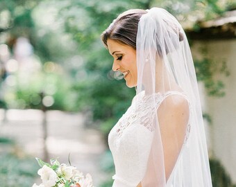 Fingertip length Wedding Bridal Veil, white veil, ivory veil, Wedding veil, bridal Veil, Fingertip veil, bridal veil cut veil, tulle veil