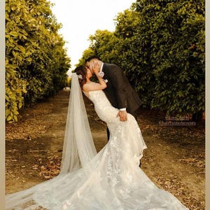 Soft Bridal Wedding Veil, ivory bridal Veil Elbow Fingertip Floor Chapel Cathedral 108&quot; length bridal veil cut veil, Simple Long Veil gift