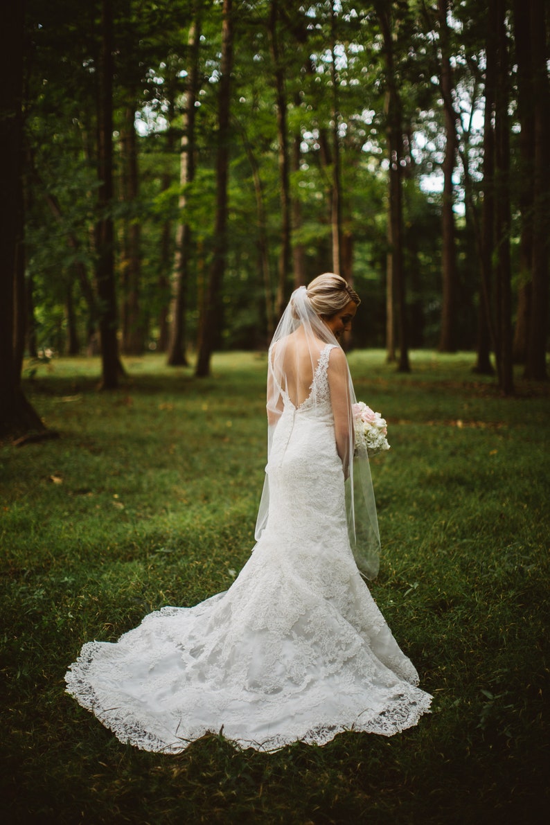 Soft Bridal Wedding Veil, classic veil ,ivory bridal Veil Elbow Fingertip Chapel Cathedral length veil, bridal cut veil, Simple Sheer Veil image 4