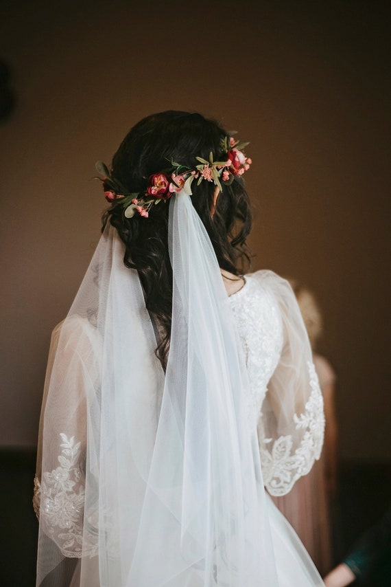 HemerVows Flower Crown Wedding Veil: Bohemian Short 2 Tier Lace