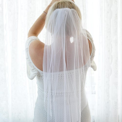 Elbow length Wedding Bridal Veil Light Ivory, Wedding veil bridal Veil Elbow length veil bridal veil cut edge veil