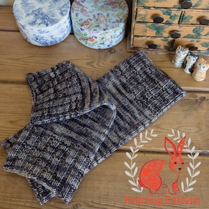 DK Yarn Leg Warmers Knitting Pattern: Beginner Knit in the Round (PDF Pattern)