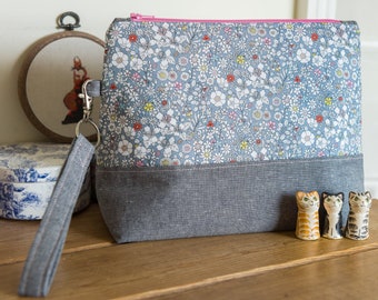 Project bag - a generously sized zipped pouch with detachable wristlet, perfect for knit, crochet or sewing projects, make up or toiletries