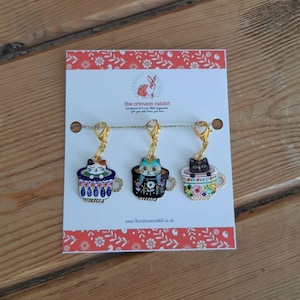 Stitch marker, progress keeper set made with very cute cats in cups!  A set of 3 metal and enamel charms perfect for knitting or crochet