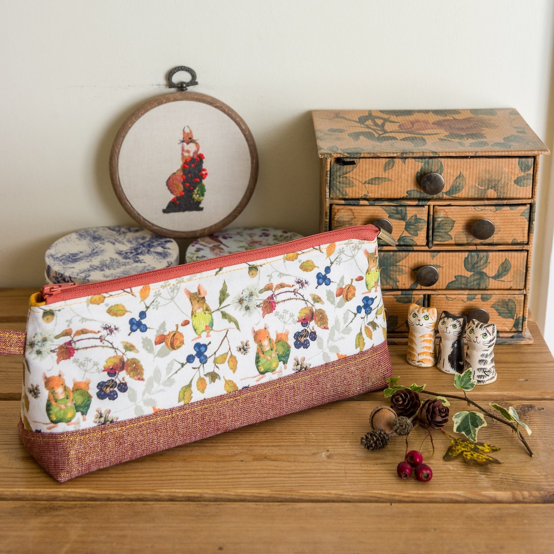 Autumn Woodland Mice Zip Pouch: Linen Pencil Case - Etsy