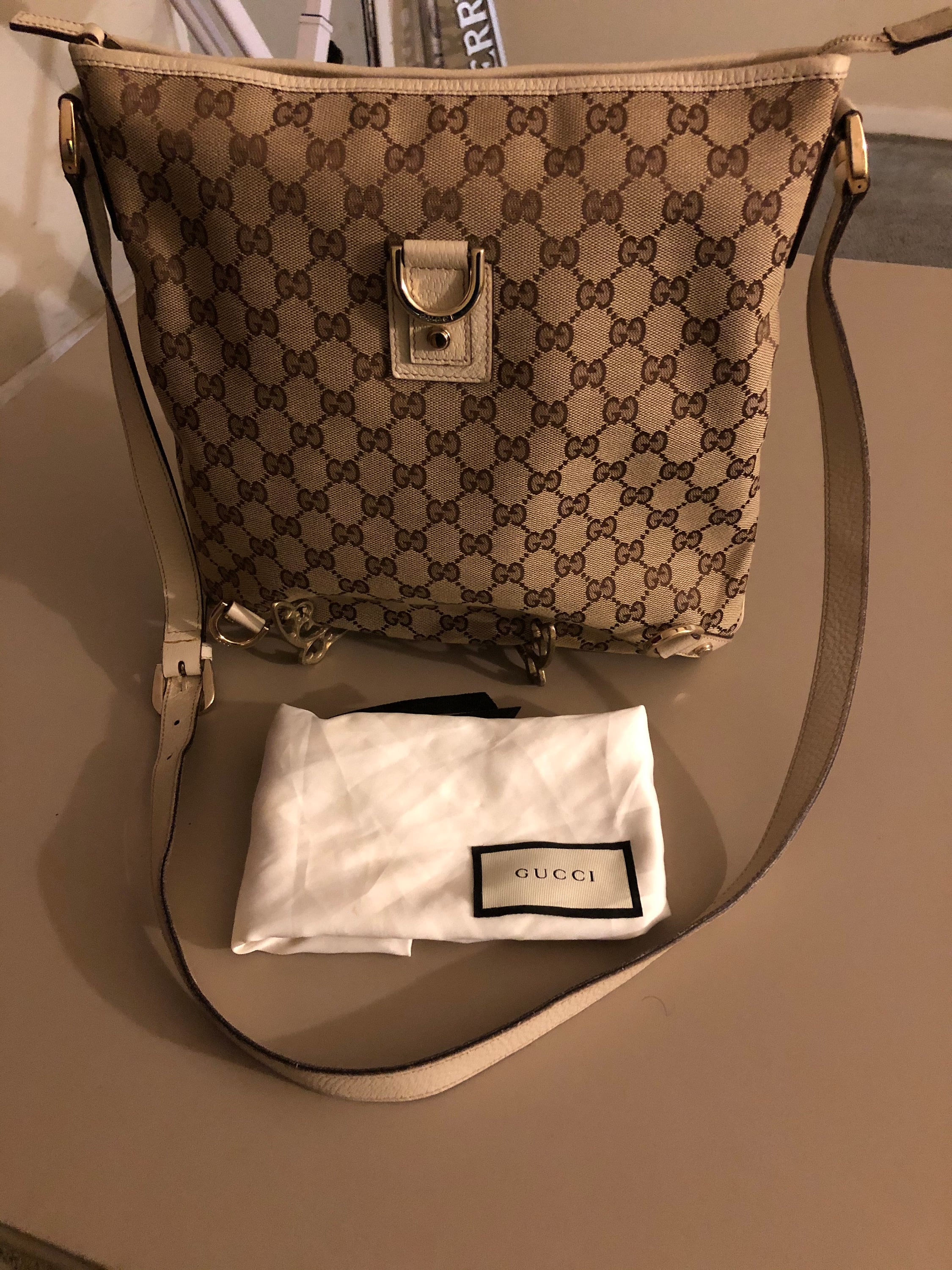Crossbody Gucci Handbag Salesman