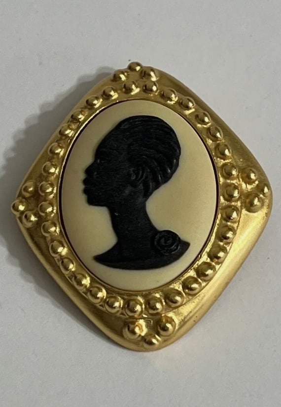 Coreen Simpson African American Black Cameo