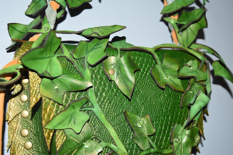 Poison ivy leather purse - ivy costume - green purse - custom order image 7