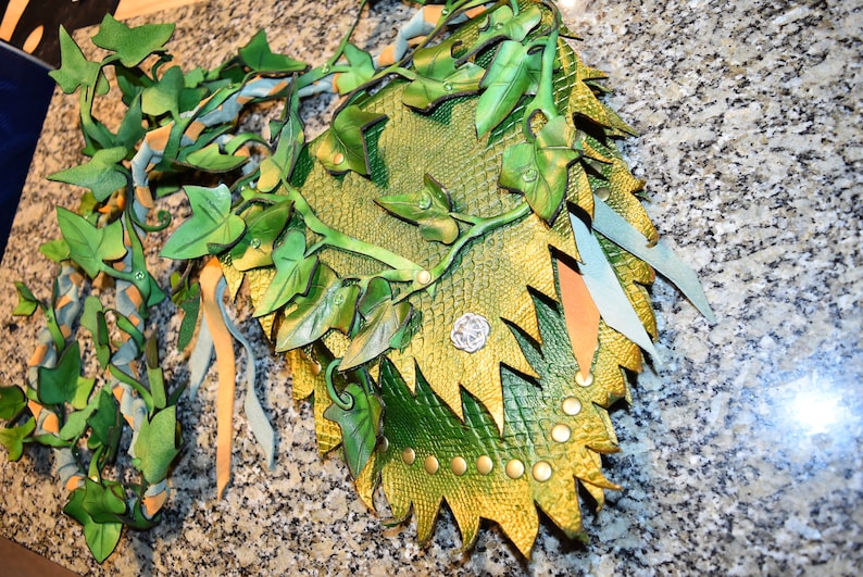 Poison ivy leather purse - ivy costume - green purse - custom order image 10