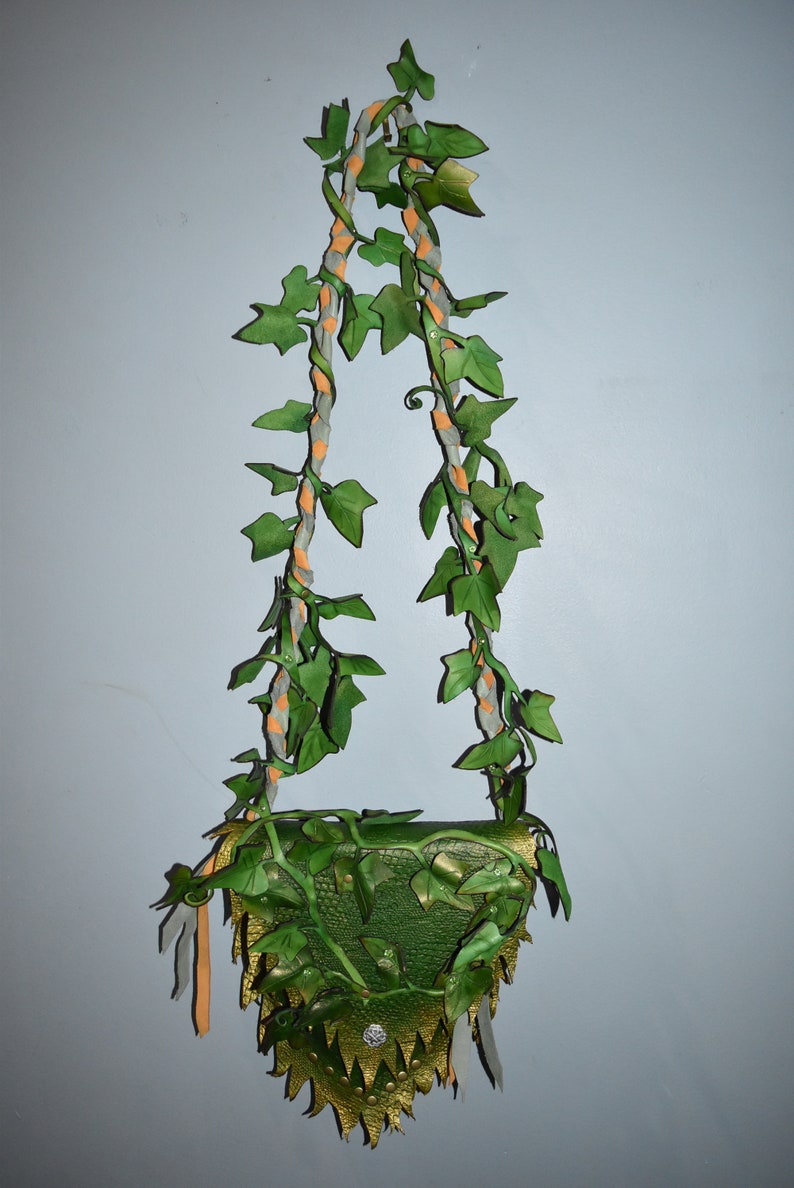 Poison ivy leather purse - ivy costume - green purse - custom order image 3