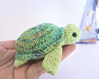 Mini turtle, stuffed animal, tiny plush sea turtle, sea creatures mini amigurumi, pocket toy, crochet turtle, green turtle knit turtle