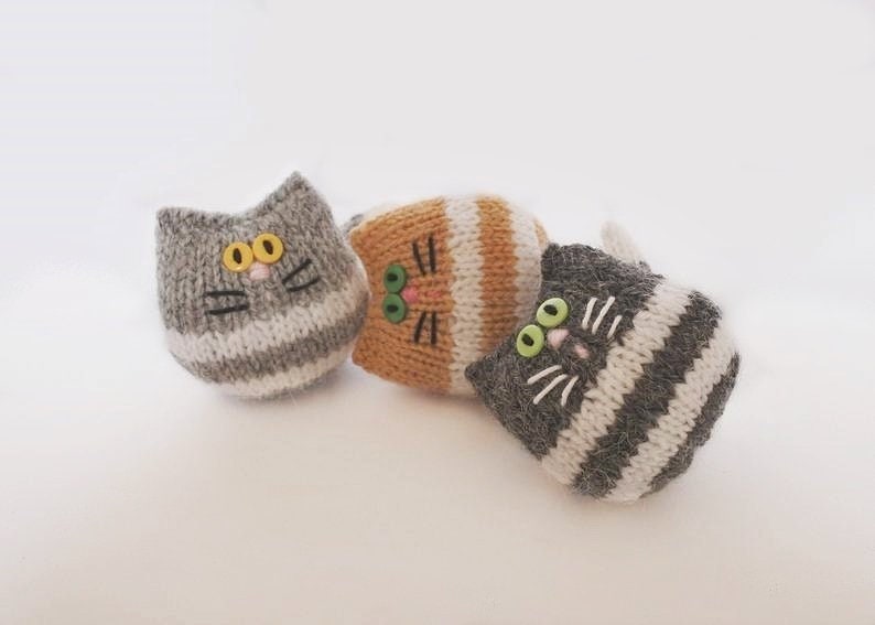 Cute stuffed animal cat lover gift, hand knitted tiny kitty cats image 2