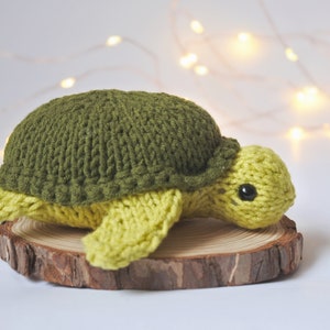 Mini turtle, stuffed animal, tiny plush sea turtle, sea creatures mini amigurumi, pocket toy, crochet turtle, green turtle knit turtle image 5