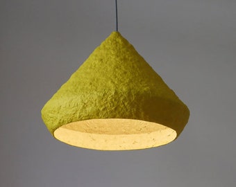 Lámpara colgante Mizuko Verde, lampara de techo, lampara, papel mache, lámpara de papel maché, lámpara de papel, lámpara industrial, eco