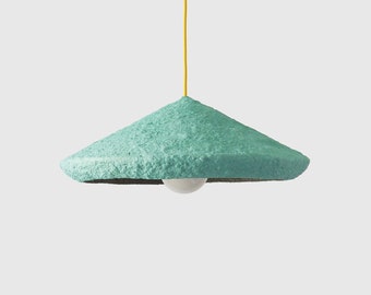 Lámpara colgante Mizuko Verde, lampara de techo, lampara, papel mache, lámpara de papel maché, lámpara de papel, lámpara industrial, eco