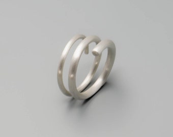 Spiral ring in silver