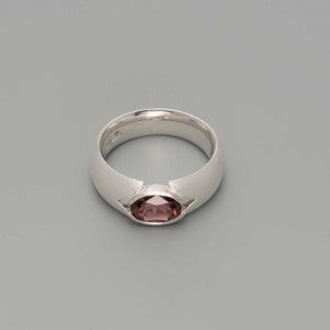 Ring aus Silber mit Granat Bild 4