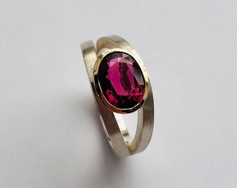 Ring aus Silber mit rosa Turmalin