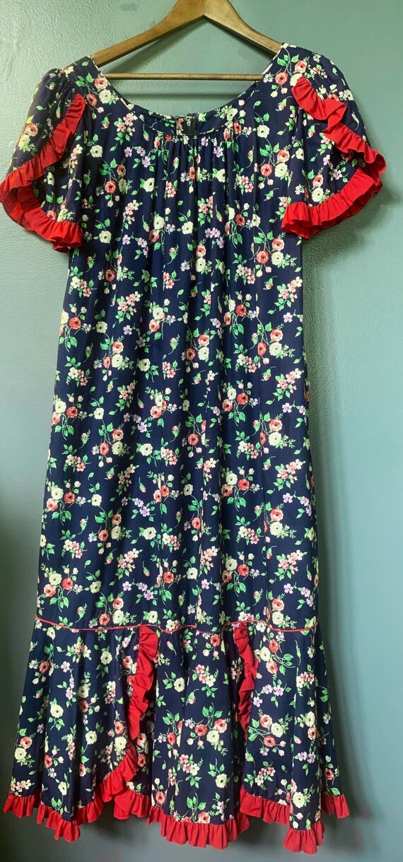 Size Large Princess Kaiulani Muumuu