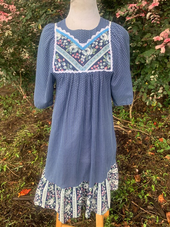 Vintage Hawaiian Handmade Muumuu