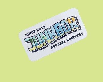 Pegatina holográfica con escena de playa de Junkbox: calcomanía para portátil y patineta