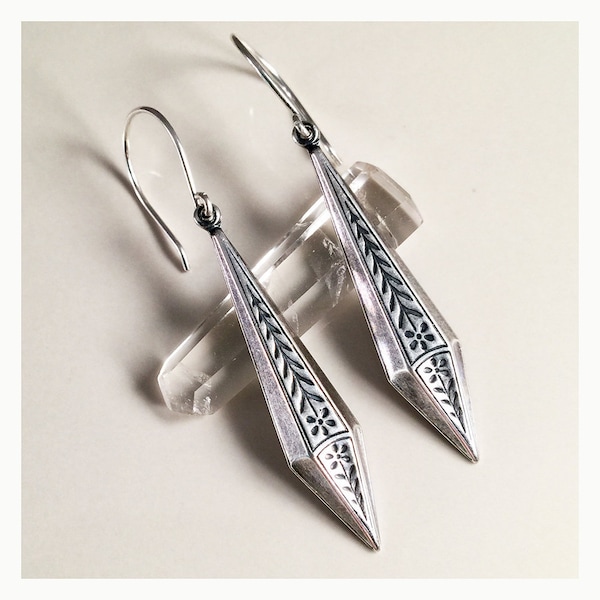 Art Deco earrings. Vintage silver Floral dagger earrings. Vintage silver spike earrings. Vintage silver chic dangle earrings. Unique gifts.