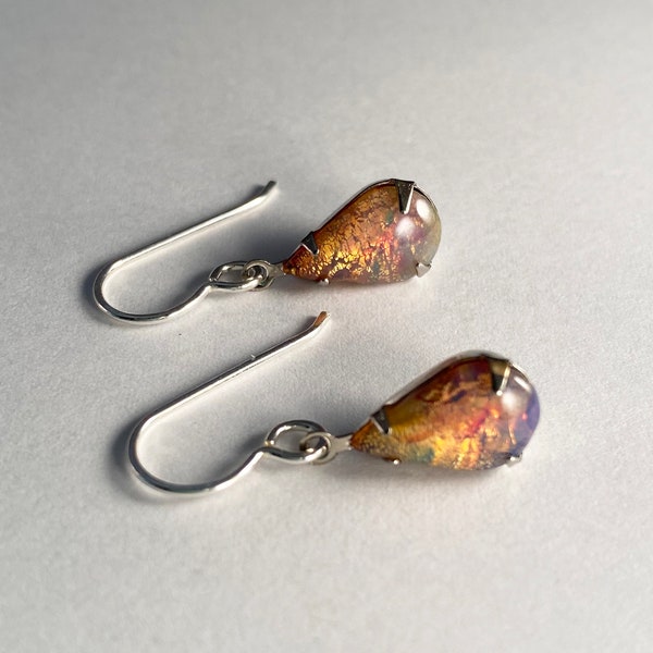 Vintage silver glass opal earrings. 1950’s German glass. Vintage harlequin fire opal earrings. Hand set vintage glass fire opal gem earrings