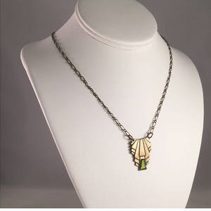 Art Deco necklace. 1920&#39;s style necklace. Vintage green Swarovski. Bridal necklace. Bridesmaid gift necklace. Geometric style necklace.