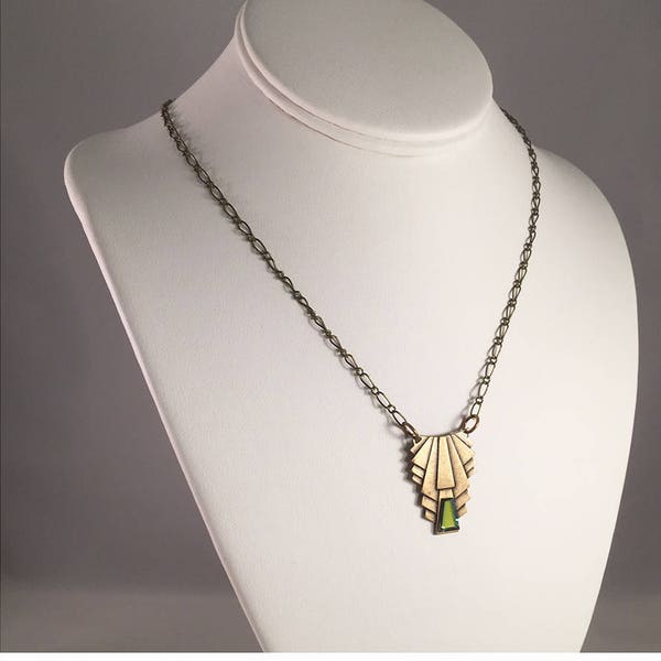 Art Deco necklace. 1920's style necklace. Vintage green Swarovski. Bridal necklace. Bridesmaid gift necklace. Geometric style necklace.