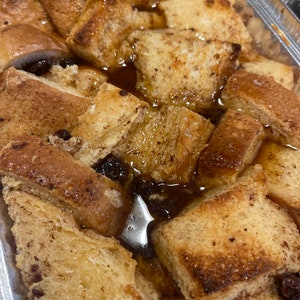 2 pound Traditional Bread Pudding Tray, Vanilla, Rum, with Raisins