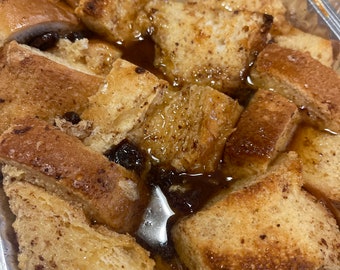 2 pound Traditional Bread Pudding Tray, Vanilla, Rum, with Raisins