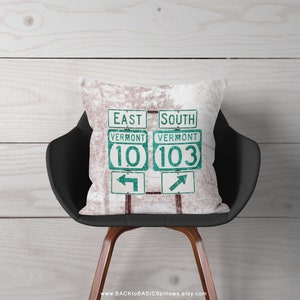Road Signs Vermont, Pillow or Cover, Ski House Winter Decor, Ski Lover Skiing Gifts, Skiing Pillows, Ski Lodge Decor, Vermont Decor