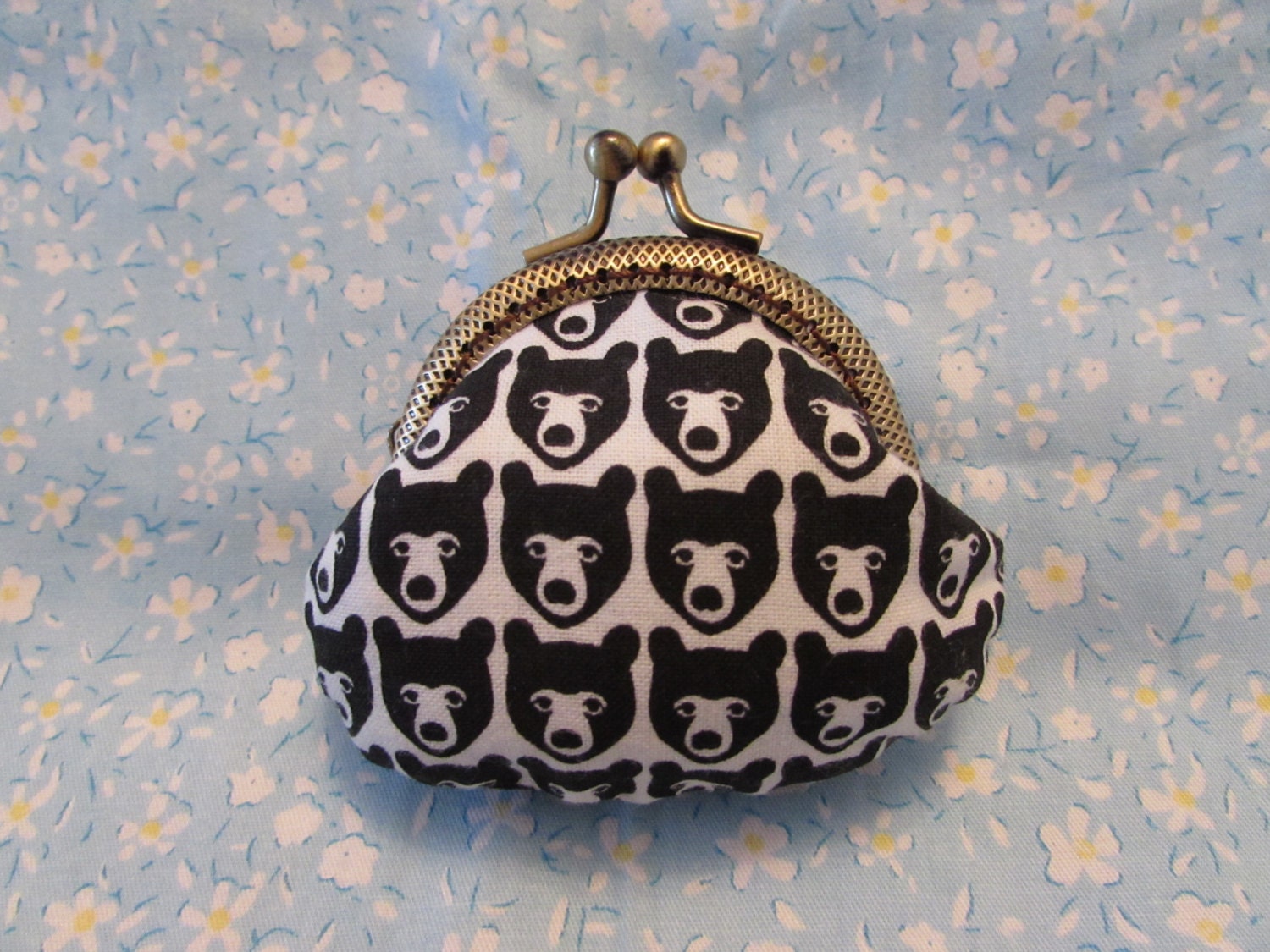 Buy Kiss Lock Purse, Retro Coin Purse Personalized Gift for Women, Double Kiss  Lock Coin Purse, Kiss Lock Coin Purse, Double Pockets Coin Purse Online in  India - Etsy