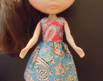 Poupée Blythe tenue chiffon robe impression colorée (A)