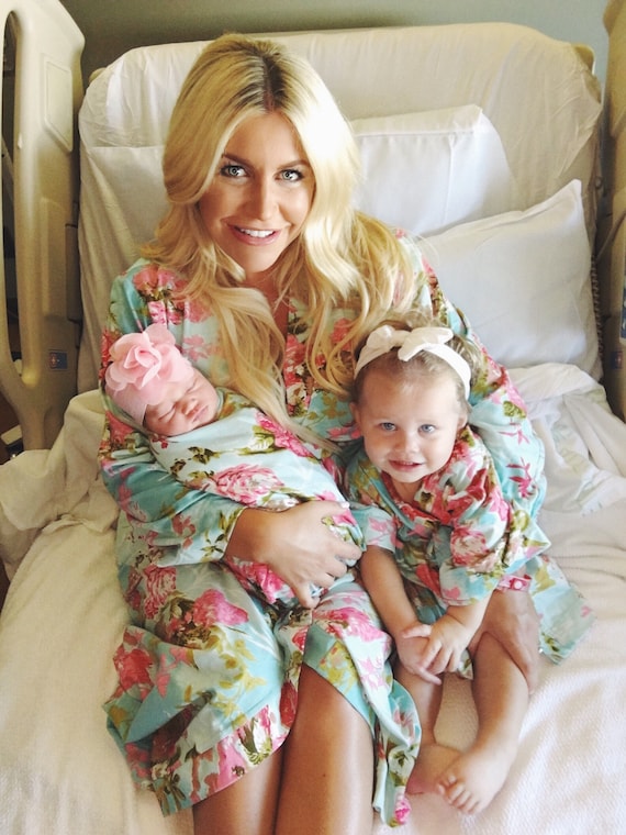 Clothing Womens Clothing Pyjamas & Robes Hospital Gowns coming home mini me Floral Matching Robe Pyjama and Swaddle Set Maternity Nursing Gown Maternity Robe Swaddle Hospital Set 