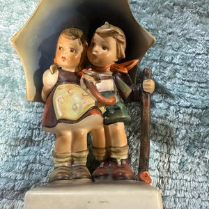 Goebel Hummel figurine &quot;Stormy Weather”