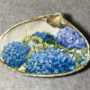 5 & 6”  Decoupage clam shell, Sea Clam, Jewelry trinket dish, ring holder, gold rimmed, blue hydrangea flowers, shower wedding teacher gift