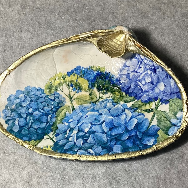 6”  Decoupage clam shell, Sea Clam, Jewelry trinket dish, ring holder, gold rimmed, blue hydrangea flowers, shower wedding teacher gift