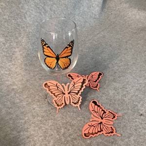 MONARCH BUTTERFLY WINEGLASS, Wine goblet, Nature Lover, Birthday gift, Drink glass, Beverage glass, Waterslide, Butterflies