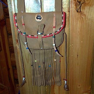 Rendezvous, Mountain Man Beaver tail, Leather Possible bag