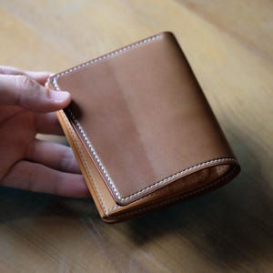 Cartera plegable SV01 / Cordobán concha Bourbon Horween / Buttero natural (disponible)