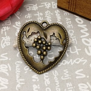6/20 Pieces Metal heart grape Pendant Necklace Earring Keychain Charm Handmade Jewelry Making DIY Finding Antique Bronze Silver Color AM0430