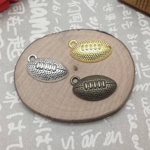 20/100 Pieces Metal rugby football Pendant Necklace Earring Keychain Charm Handmade Jewelry Finding Antique Bronze Silver Gold Color AM0532