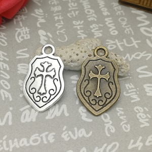 20/100 Piece Metal cross crusader shield Pendant Necklace Earring Keychain Charm Handmade Jewelry Finding Antique Bronze Silver Color AM0504