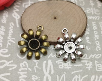 20/100 Piece Metal flower floral blossom Pendant Necklace Earring Keychain Charm Handmade Jewelry Finding Antique Bronze Silver Color AM0293