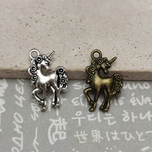 10/50 Stück Metall Einhorn Pferd Pony Anhänger Halskette Ohrring Schlüsselbund Charme, handgemachte Schmuck finden antike Bronze Silber Farbe AM0837