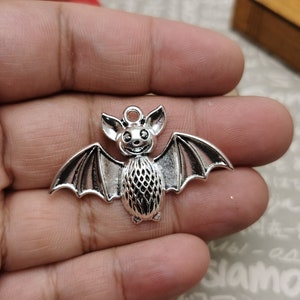 6/20 Pieces Metal bat wing Pendant Necklace Earring Keychain Charm , Handmade Jewelry Making DIY Finding Antique Bronze Silver Color AM0817