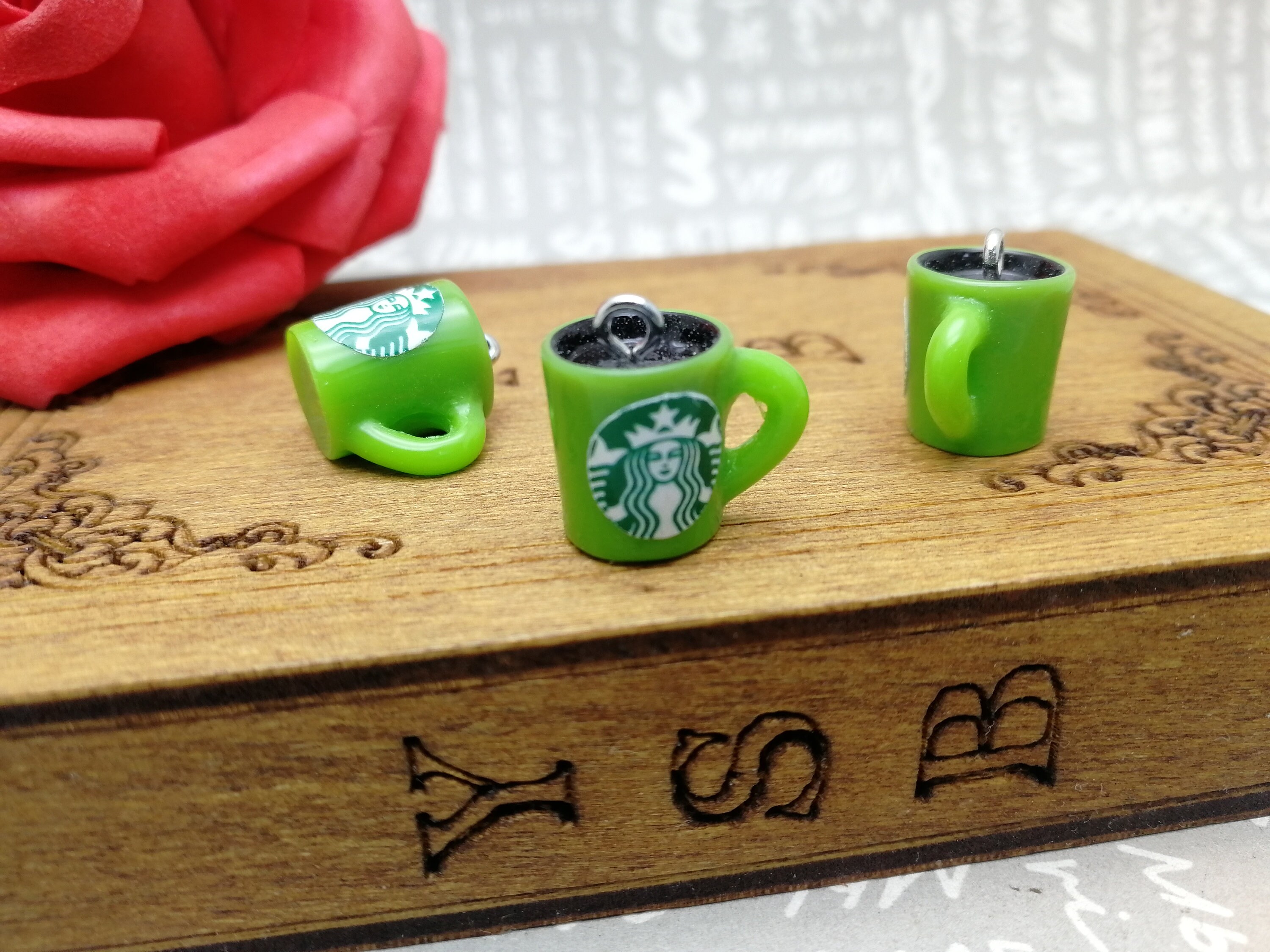 Bestewelry 24 Ciondoli In Resina A Forma Di Tazza Da Caffè 3D - Perfetti Per Creare Gioielli, Collane E Portachiavi