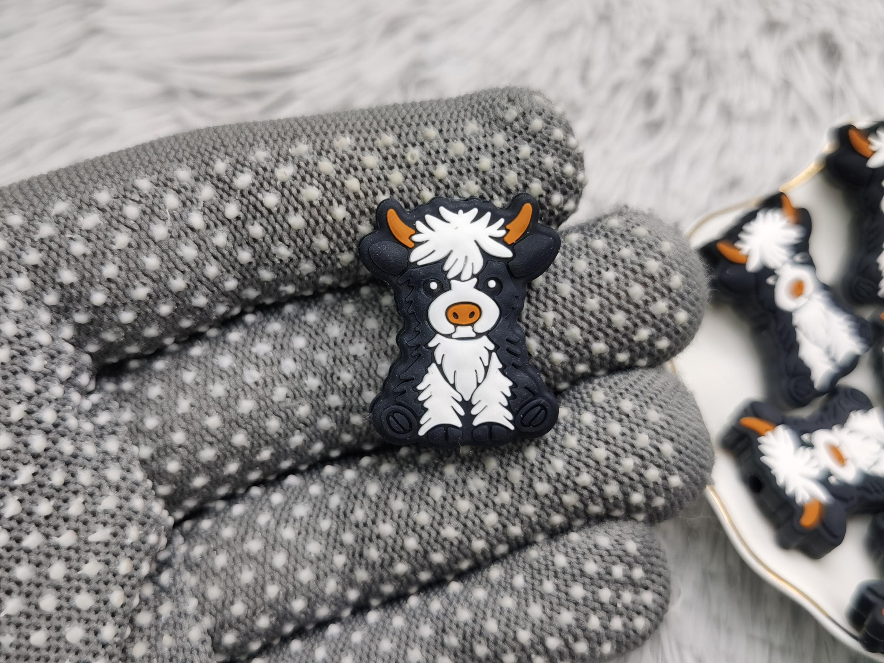 GlamRays 76-teiliges DIY Set Mit Highland Cow Silikonperlen – Tierperlen Für Armbänder, Schlüsselanhänger